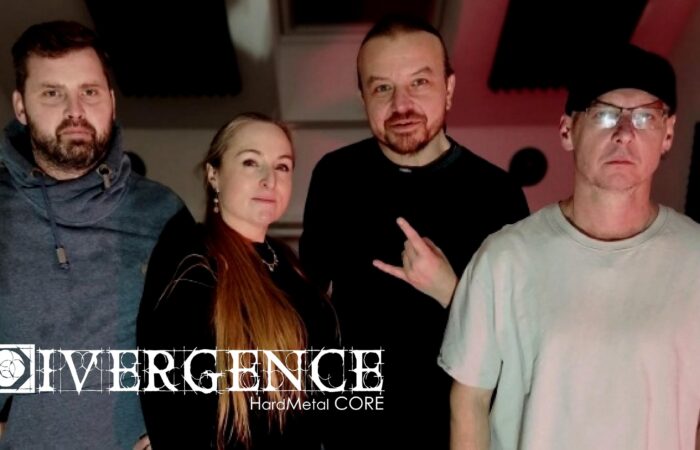 DIVERGENCE band